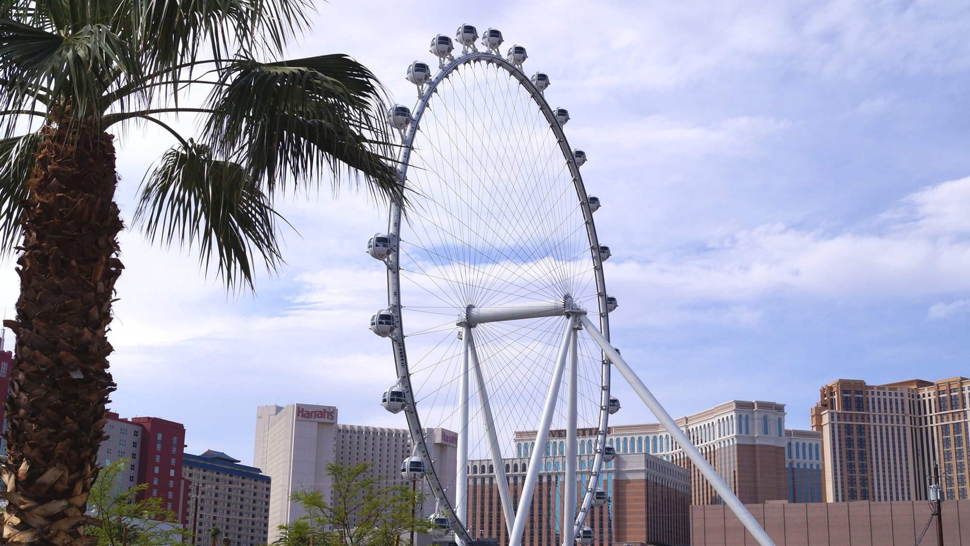 Las Vegas High Roller wheel