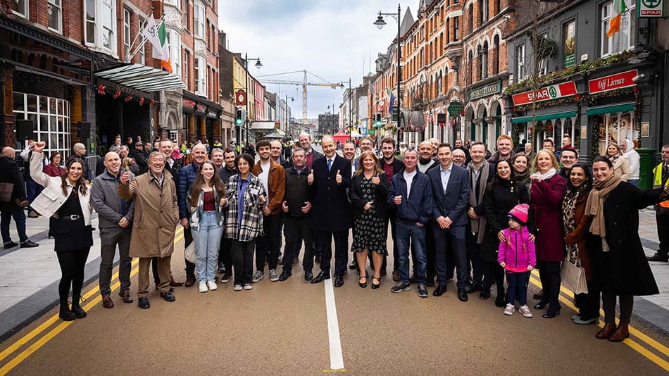 Photograph of the crowd at the official opening of the MacCurtain Street Public Transport Improvement Scheme by Tánaiste Micheál Martin and Lord Mayor of Cork, Councillor Kieran McCarthy.