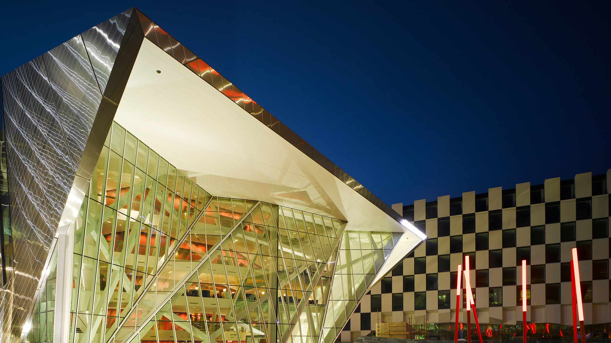 Exterior shot of the Bord Gáis Energy Theatre at night time.