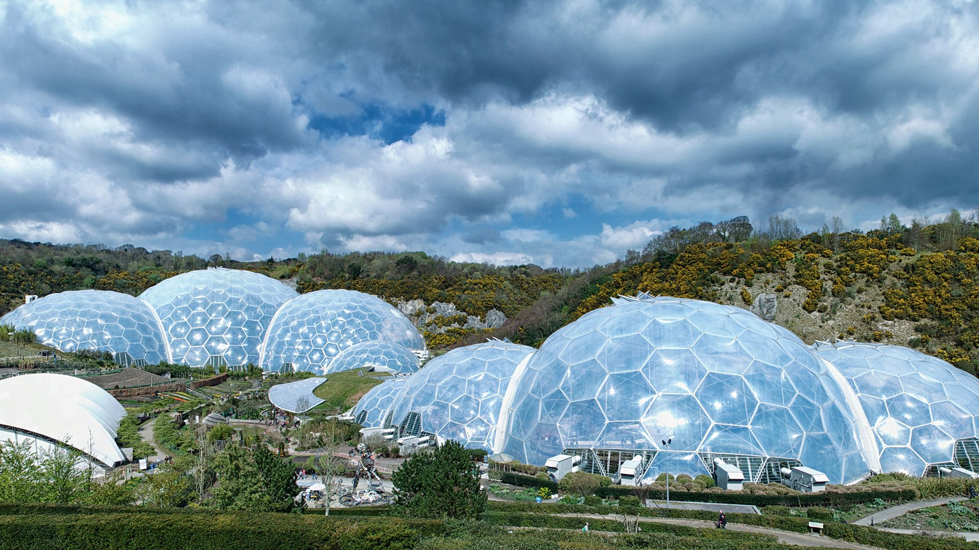 Front view of Eden project. Credit: FlickR
