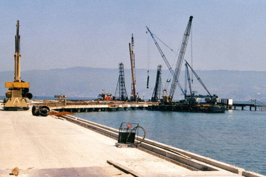 Borusan Port is a major import and export gate strategically located at the Gemlik Bay, Bursa, in the Marmara Sea. 