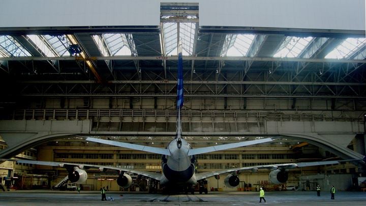 Interior view of a hangar at Heathrow Airport. Credit: Arup.