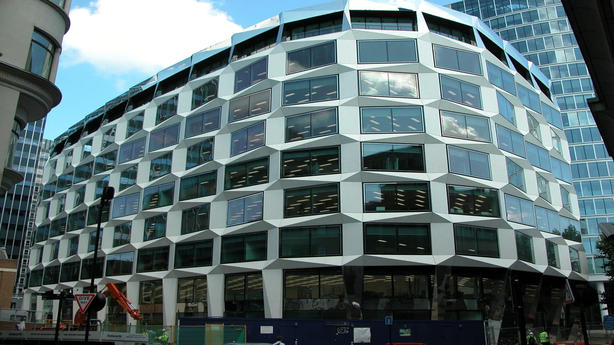 One Coleman Street is a 180,000ft², ten-storey office development in a prime location along London Wall in the City of London.