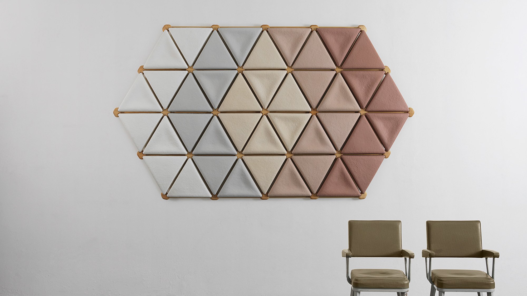 Rose-coloured variation of the Foresta acoustic system