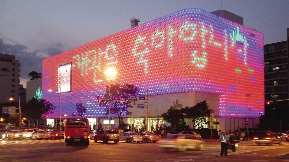The LED wall of Galleria Fashion Store