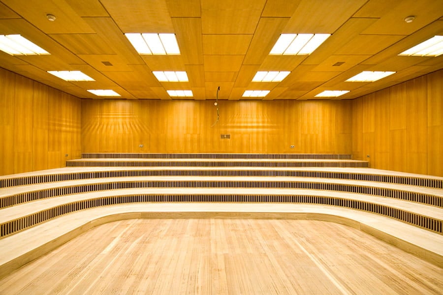 The restoration extended to the performance venue, the stage, the side-stage, the orchestra and choir rehearsal rooms. 