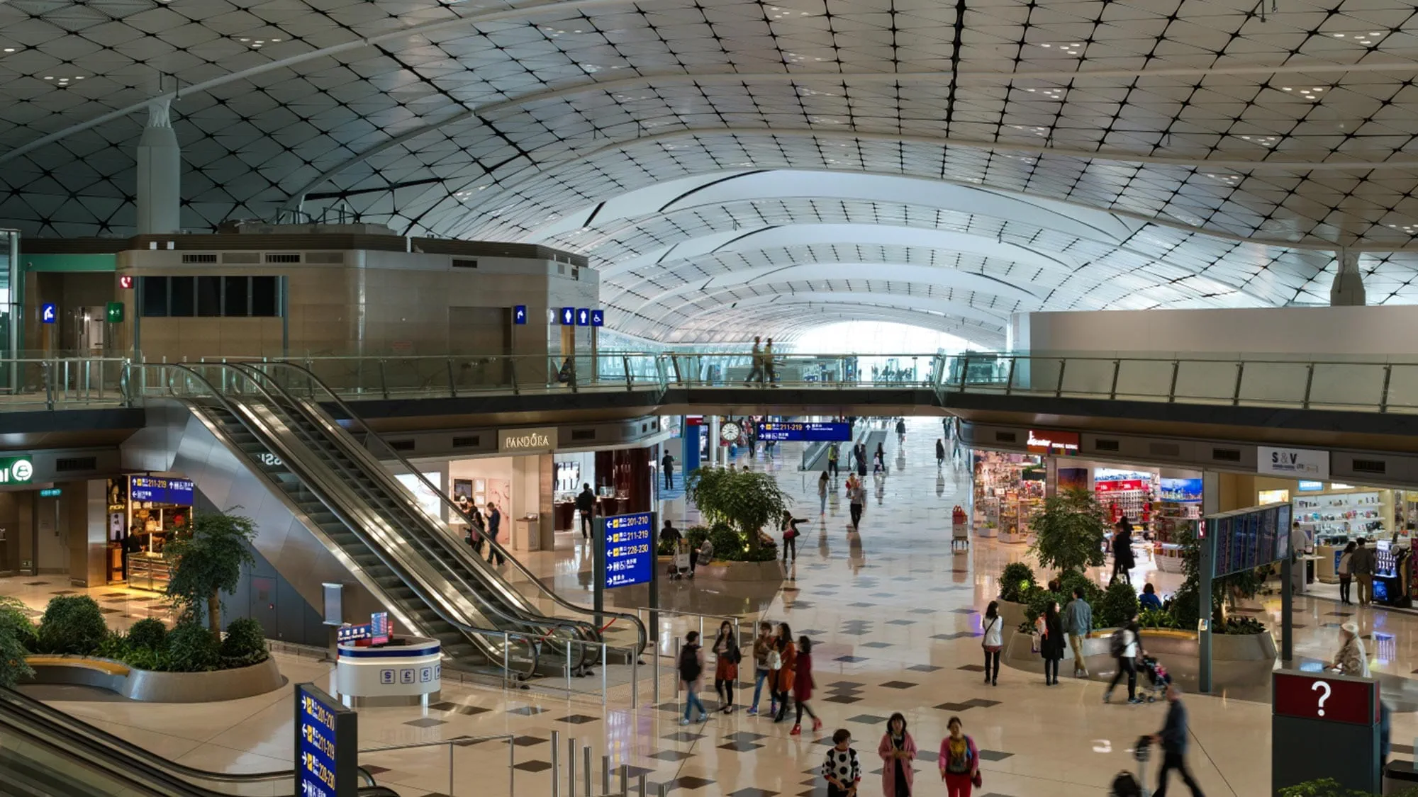 Hong Kong International Airport terminal interior shopping concourse