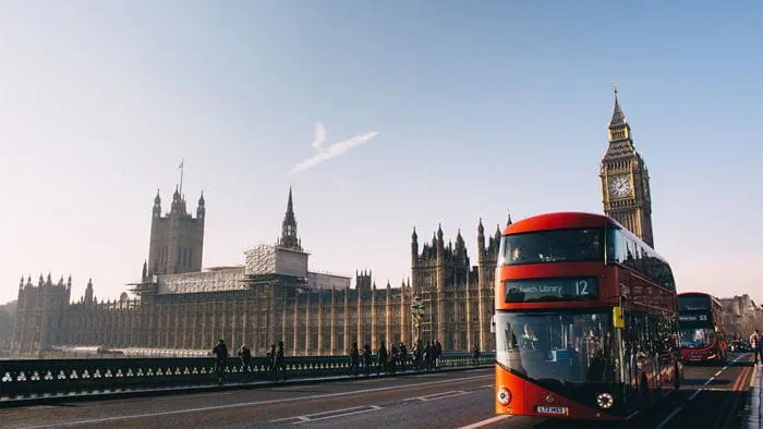 London bus. Image: Aron Van de Pol, Unsplash