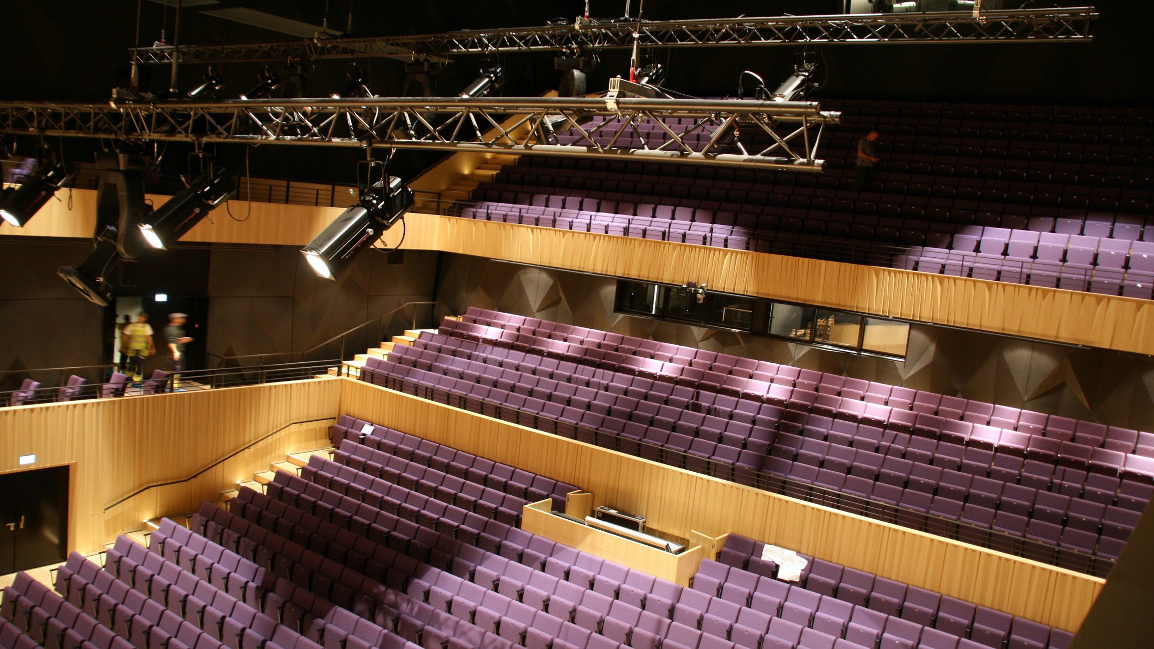 We provided the room acoustic design for the 1200 seat Kilden concert hall.