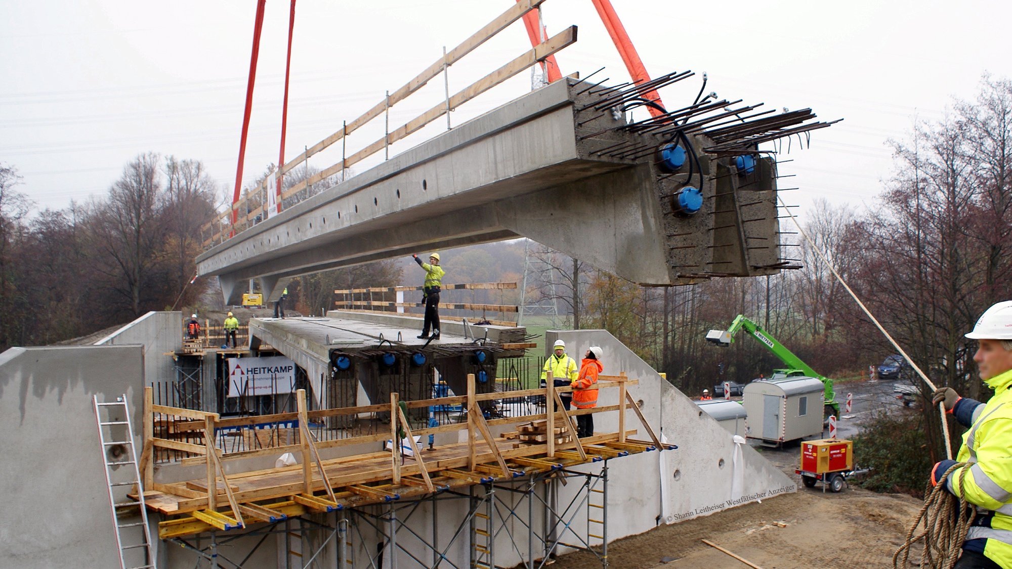 Construction of the prefabricated components of the modular bridge system.