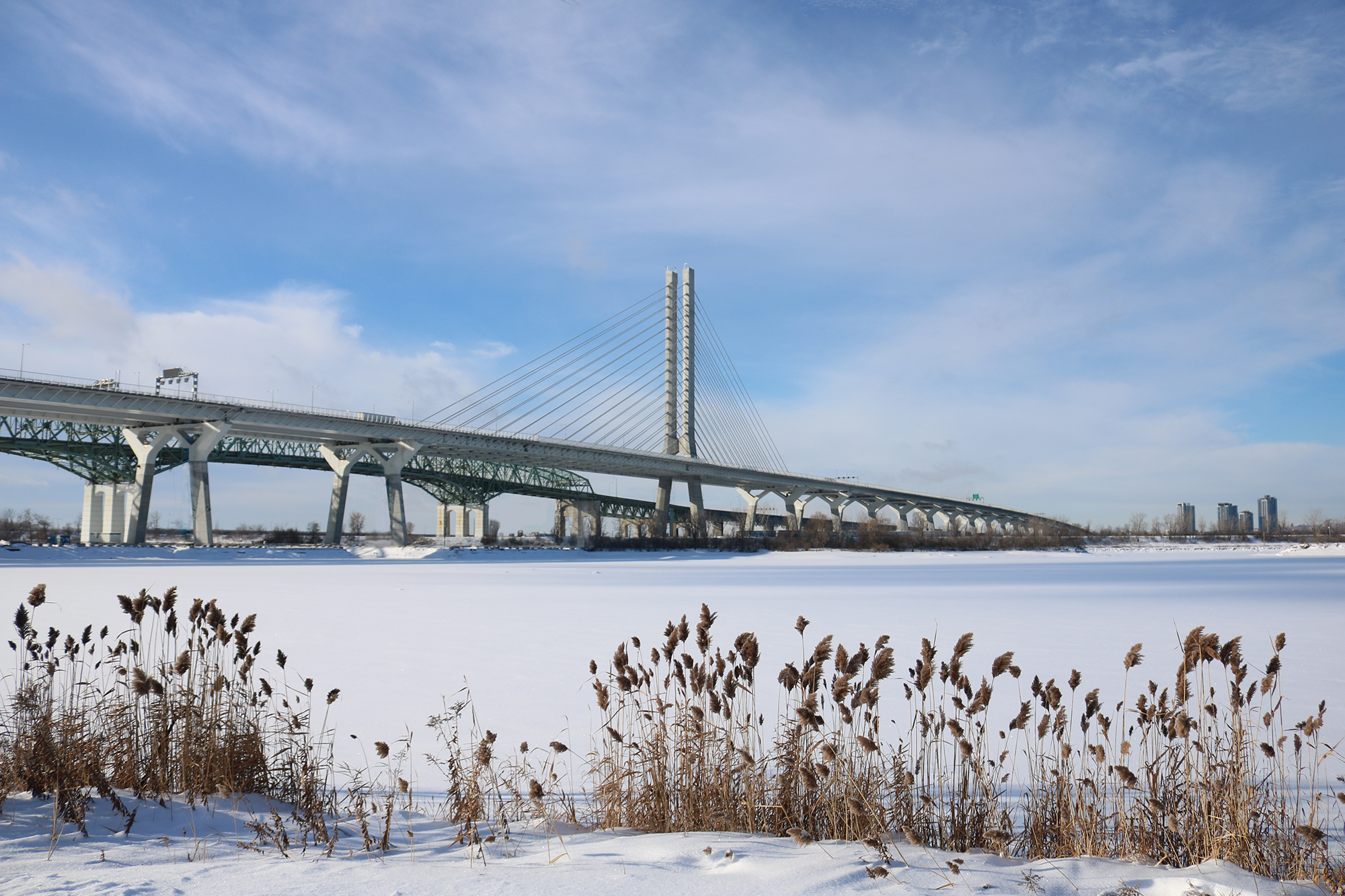 side view of Champlain Bridge
