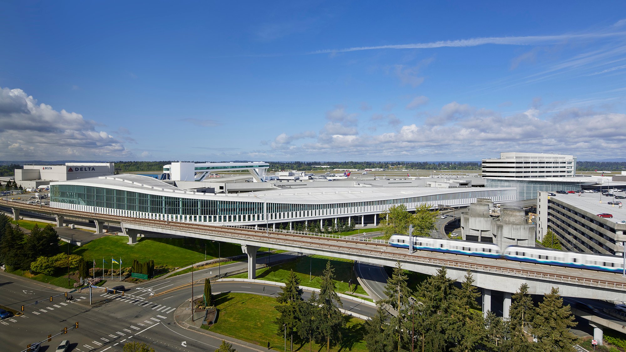 Aerial view of the Seattle-Tacoma International Arrivals Facility
