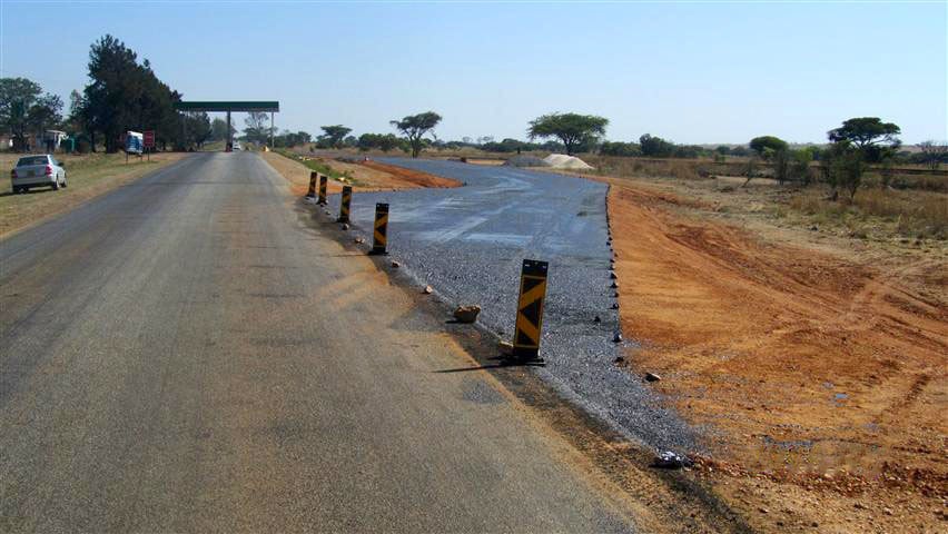The project involved road rehabilitation design for 820km of national trunk road and design of nine state of the art toll plazas.