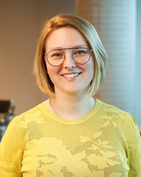 Rebecca Wright headshot