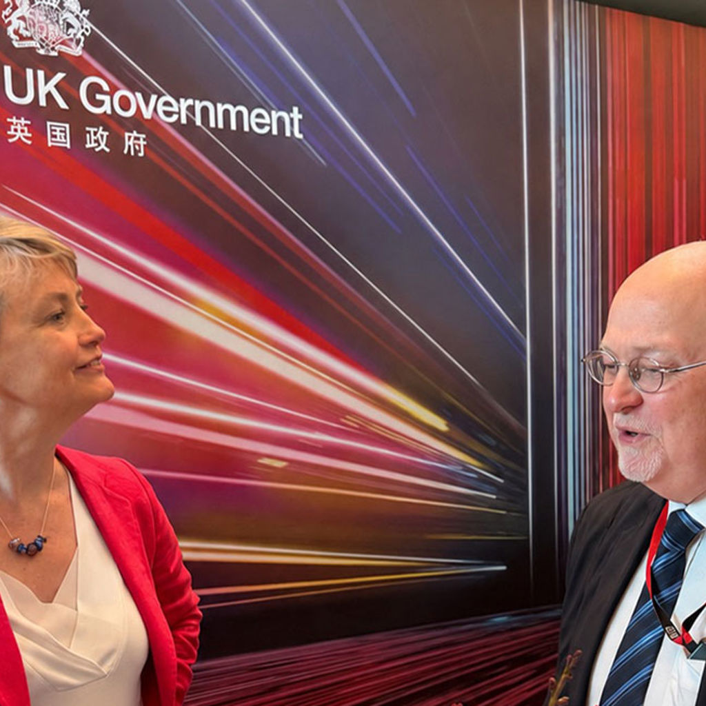 Peter Thompson, Director of Infrastructure and East Asia Energy Business Leader, met UK Foreign Secretary Yvette Cooper during her visit to Shenzhen as part of the 11th China-UK Strategic Dialogue